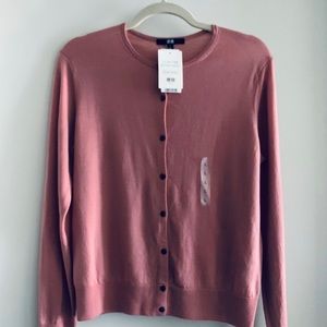 NWT Uniqlo Extra Fine Merino Wool Sweater Size L